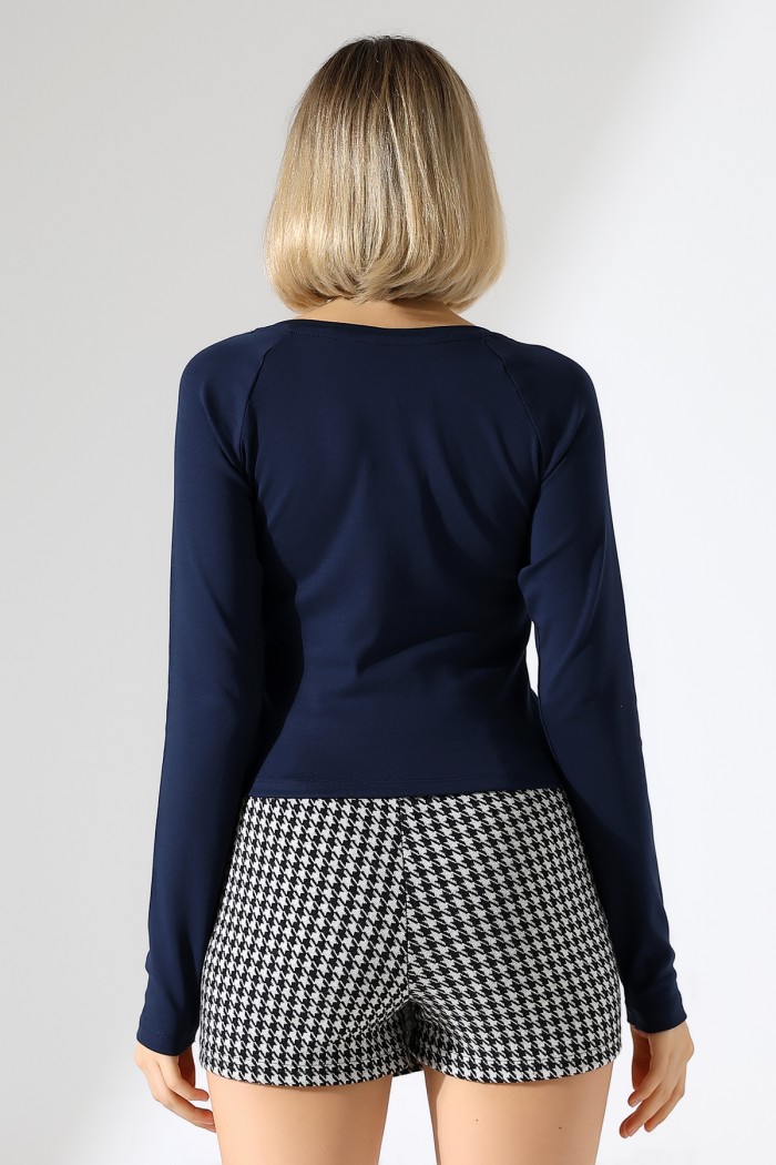 21948 KADIN UZUN KOL GENİŞ V YAKA FULL LYC RİBANA TSHIRT 21948 KADIN UZUN KOL GENİŞ V YAKA FULL LYC RİBANA TSHIRT