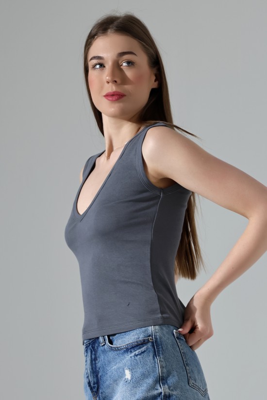 21899  KADIN DERİN V YAKA KOLSUZ LİKRASIZ RİB ATLET 