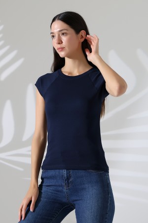 21890 KADIN  RİB.YAKA VE KOLAĞZI BİYELİ REGLAN KOL KARYOKALI BİSİKLET YAKA TSHIRT