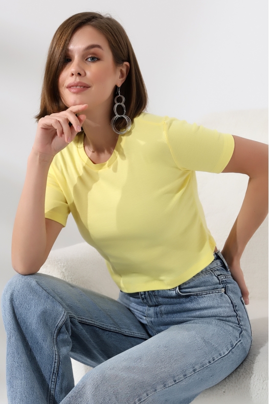 21560 KADIN PENYE COMP LİKRASIZ RİB PAMUKLU BİSİKLET YAKA CROP TSHIRT