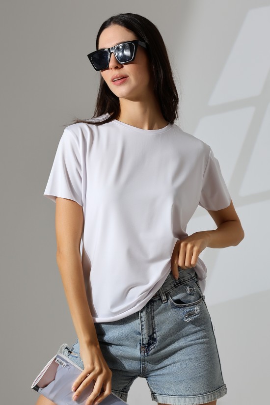 21638 KADIN MİKROPOLY GENİŞ BİSİKLET YAKA KISA KOLU VE ETEĞİ DİKİŞSİZ MİKROFAY TSHIRT 21638 KADIN MİKROPOLY GENİŞ BİSİKLET YAKA KISA KOLU VE ETEĞİ DİKİŞSİZ MİKROFAY TSHIRT