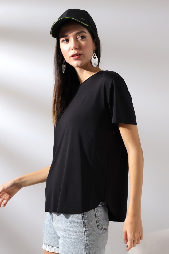 21638 KADIN GENİŞ BİSİKLET YAKA KISA KOLU VE ETEĞİ DİKİŞSİZ MİKROFAY TSHIRT 21638 KADIN GENİŞ BİSİKLET YAKA KISA KOLU VE ETEĞİ DİKİŞSİZ MİKROFAY TSHIRT