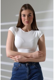 21932 KADIN KISA KOLU BEDENDE BİSİKLET YAKA FULLLYC VORTEKSVSKRİBANA KISA CROP TSHIRT