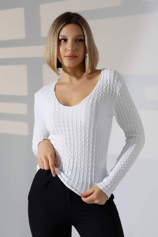 22111 KADIN JAKARLI VİYANA UZUN KOL V YAKA TSHIRT