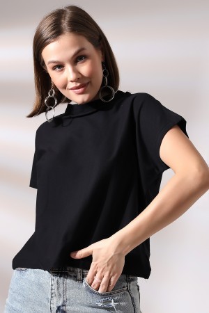 19588 KADIN DİK YAKA KISA KOLU BEDENDE PAMUKLU KISA TSHIRT