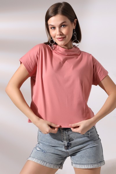 19588 KADIN DİK YAKA KISA KOLU BEDENDE PAMUKLU KISA TSHIRT