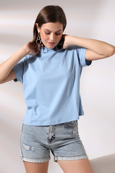 19588 KADIN DİK YAKA KISA KOLU BEDENDE PAMUKLU KISA TSHIRT