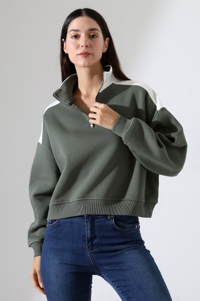 21963 KADIN 3 İP FERMUARLI KAMYONÖR GÖMLEK YAKA OMUZLARI VE YAKA GARNİLİ SALAŞ YANLARI KUPLU GENİŞ SWEATSHIRT