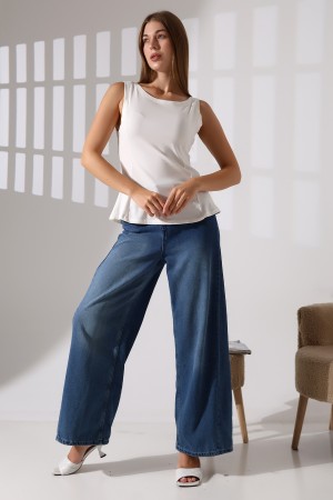 22070 KADIN KAYIK YAKA FULL LYC RİBANA YANLARI KUPLU PARÇALI ETEĞİ VOLANLI KOLSUZ TSHIRT 22070 KADIN KAYIK YAKA FULL LYC RİBANA YANLARI KUPLU PARÇALI ETEĞİ VOLANLI KOLSUZ TSHIRT