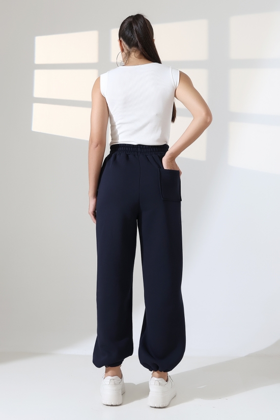 22135 KADIN 3 İP PENYE KOMPAKT ŞARDONLU ARKA TEK CEPLİ ÖNÜ PATLI PAÇASI AÇIK LASTİK AYAR BÜZGÜLÜ EŞOFMAN PANTOLON 22135 KADIN 3 İP PENYE KOMPAKT ŞARDONLU ARKA TEK CEPLİ ÖNÜ PATLI PAÇASI AÇIK LASTİK AYAR BÜZGÜLÜ EŞOFMAN PANTOLON