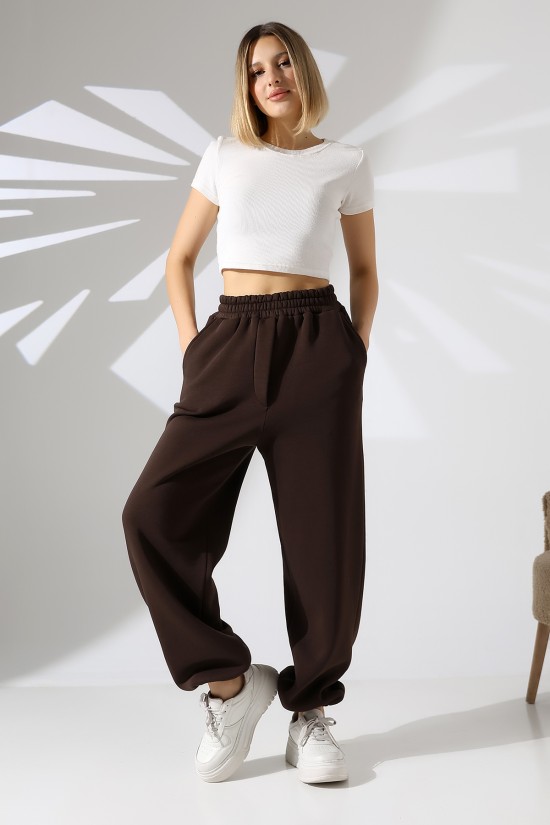 22135 KADIN 3 İP PENYE KOMPAKT ŞARDONLU ARKA TEK CEPLİ ÖNÜ PATLI PAÇASI AÇIK LASTİK AYAR BÜZGÜLÜ EŞOFMAN PANTOLON 22135 KADIN 3 İP PENYE KOMPAKT ŞARDONLU ARKA TEK CEPLİ ÖNÜ PATLI PAÇASI AÇIK LASTİK AYAR BÜZGÜLÜ EŞOFMAN PANTOLON