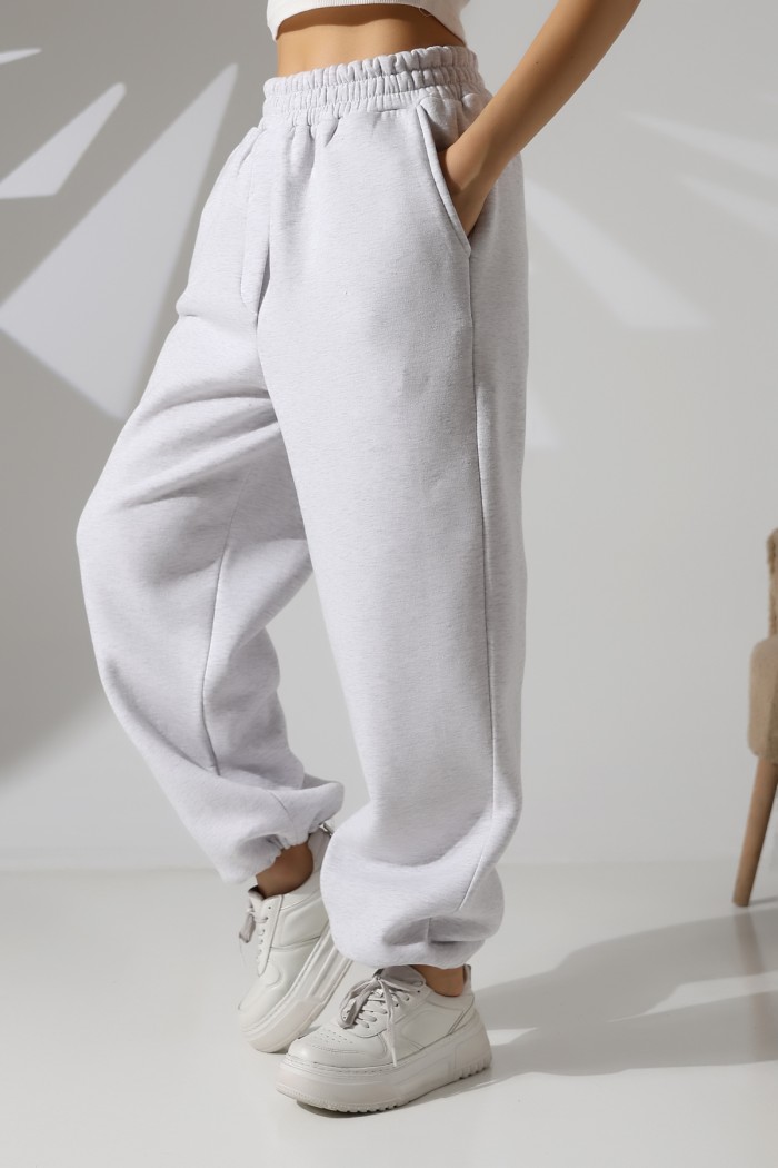 22135 KADIN 3 İP PENYE KOMPAKT ŞARDONLU ARKA TEK CEPLİ ÖNÜ PATLI PAÇASI AÇIK LASTİK AYAR BÜZGÜLÜ EŞOFMAN PANTOLON 22135 KADIN 3 İP PENYE KOMPAKT ŞARDONLU ARKA TEK CEPLİ ÖNÜ PATLI PAÇASI AÇIK LASTİK AYAR BÜZGÜLÜ EŞOFMAN PANTOLON