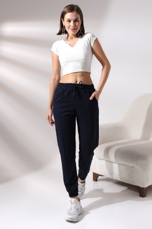 21304 KADIN CEPLİ ÖNÜ ÇIMALI PAÇASI LAST.GENİŞ 2 İP PANTOLON 21304 KADIN CEPLİ ÖNÜ ÇIMALI PAÇASI LAST.GENİŞ 2 İP PANTOLON