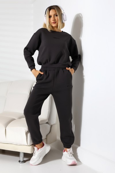 21698 DİESLİFE ENJEKSİYON BASK. KADIN 3 İP PENYE KOMPAKT ŞARDONLU BİSİKLET YAKA GENİŞKISA SWEAT VE.CEPLİ ENJ BASK PAÇA LAST.PANTOLON ALT ÜST TAKIM 