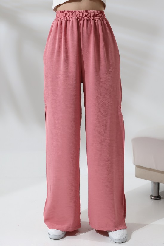 21143  BAYAN AYROBİN SALAŞ CEPLİUZUN PAÇA YANLARI AÇIK YIRTMAÇLI SALAŞ PANTOLON 